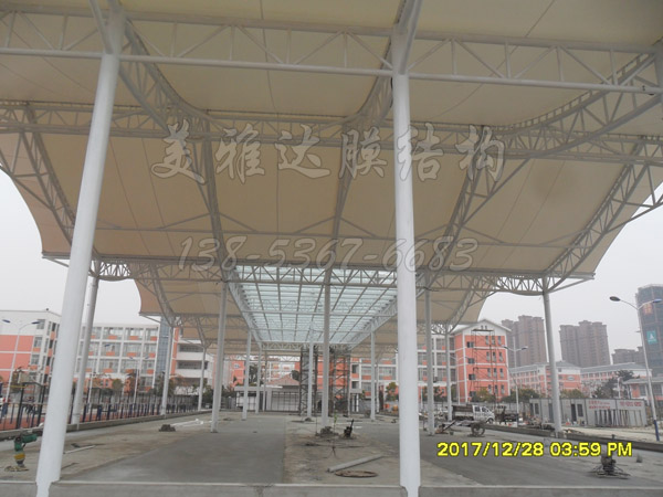 江蘇某中學門球場膜結構罩棚